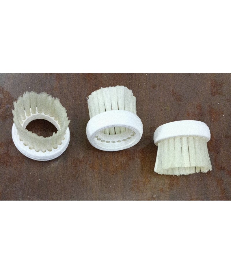 SPAZZOLA PER DOCCETTA...